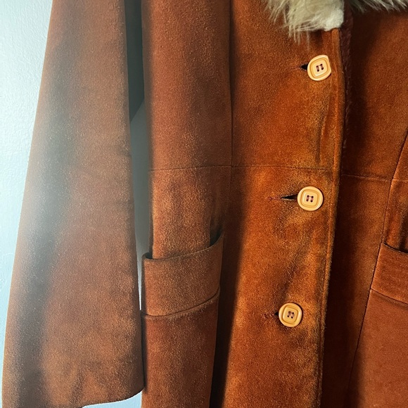 Vintage Penny Lane Suede Coat with Faux Fur Collar - Picture 4 of 15